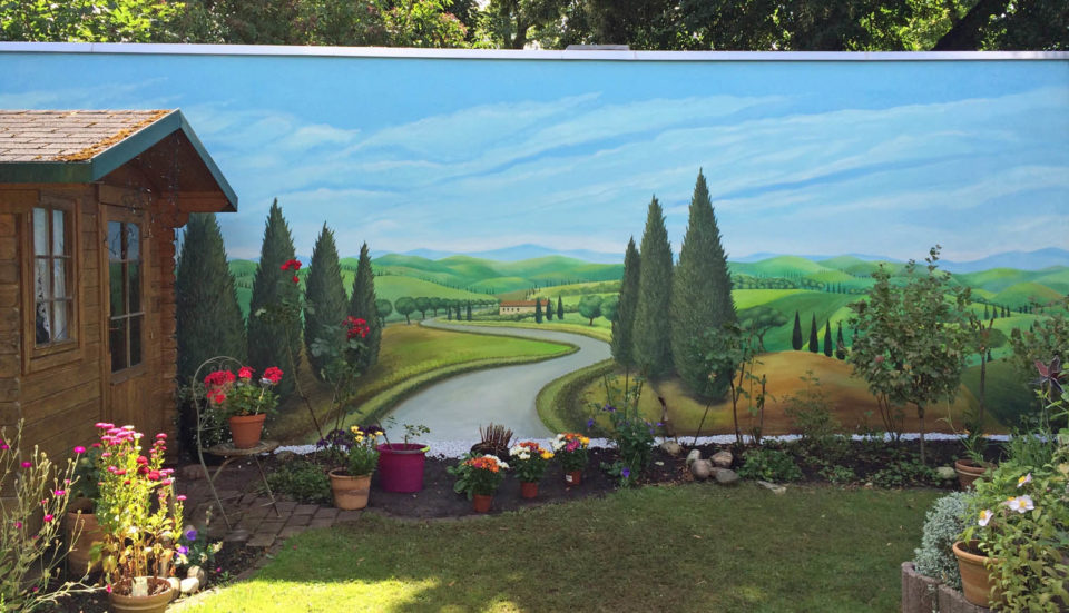 Toscanalandschaft an Gartenwand